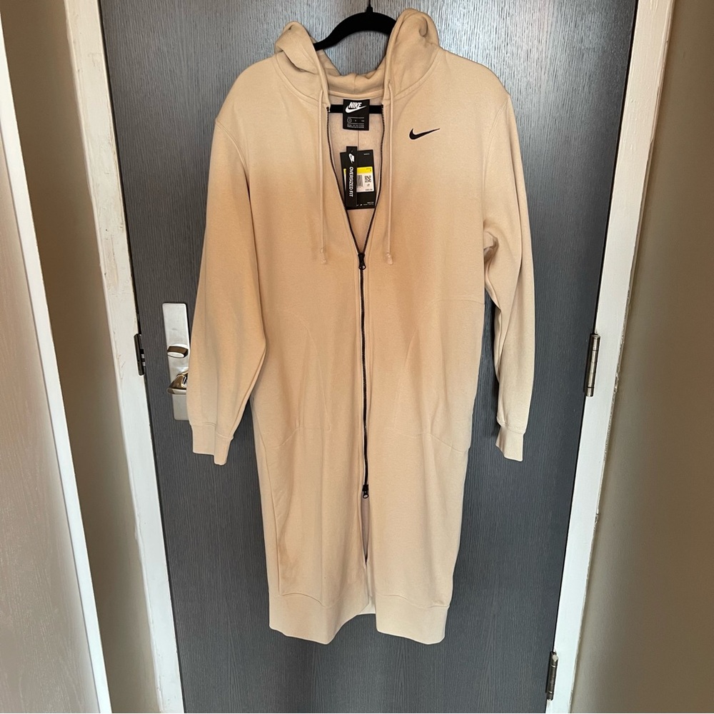 NWT Nike Women’s Oversized Long Zip Up Hoodie- cream, size S